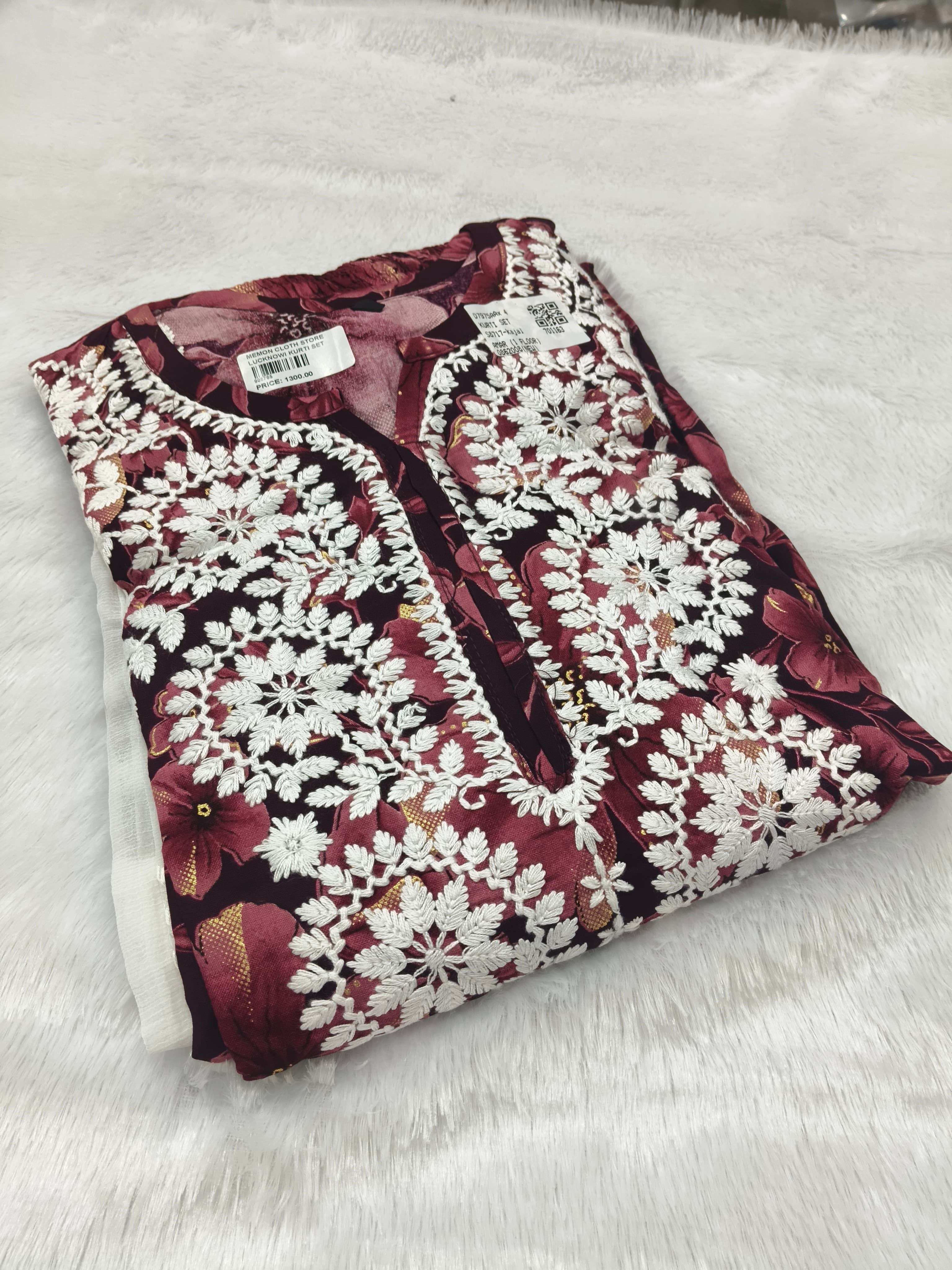Lucknowi Embroidered 3-Piece Suit