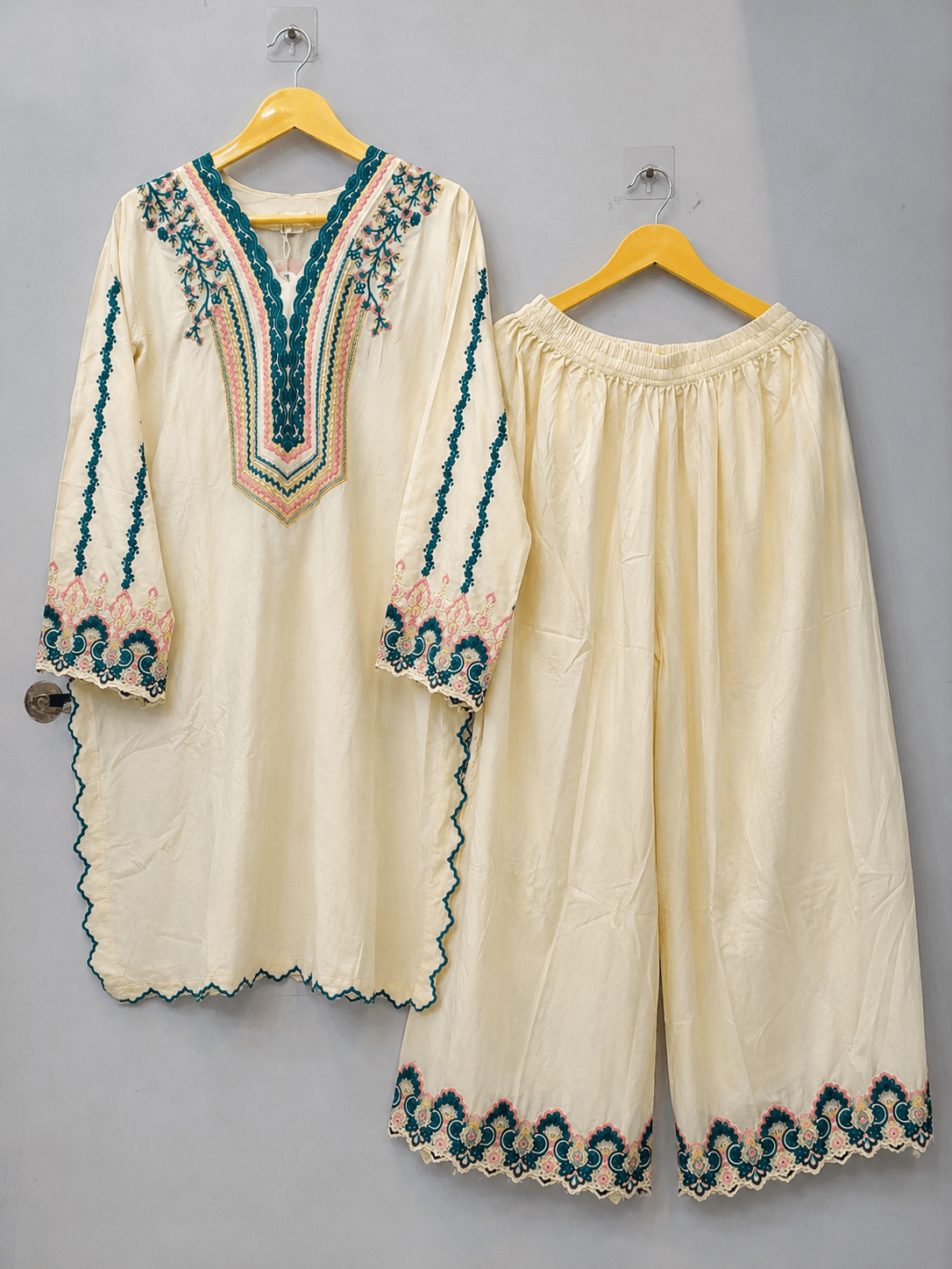 Pakistani Embroidered Style Plazo Set