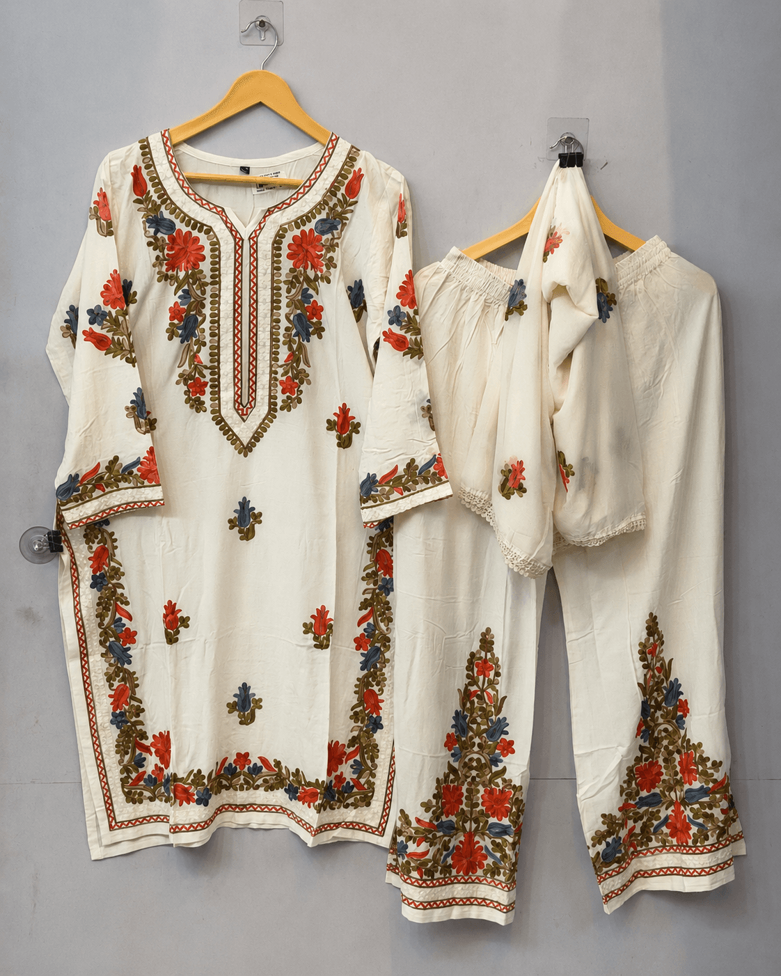 Kashmiri Design Kurta Pant Set