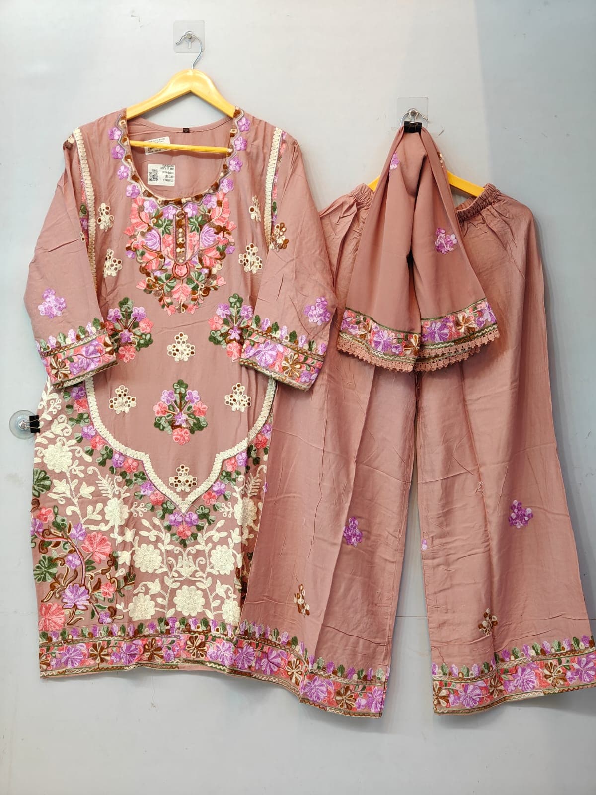 Grey Floral Embroidered Kashmiri 3-Piece Suit